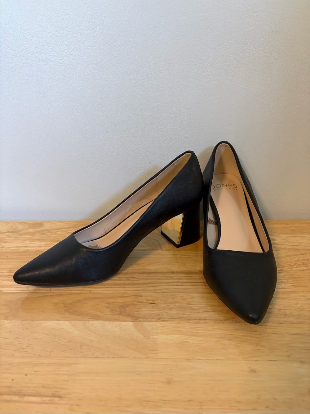 Jones New York Black Pointed Block Heel Pumps